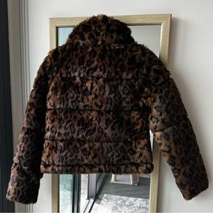 Abercrombie & Fitch faux fur leopard fur coat (xs) never worn!